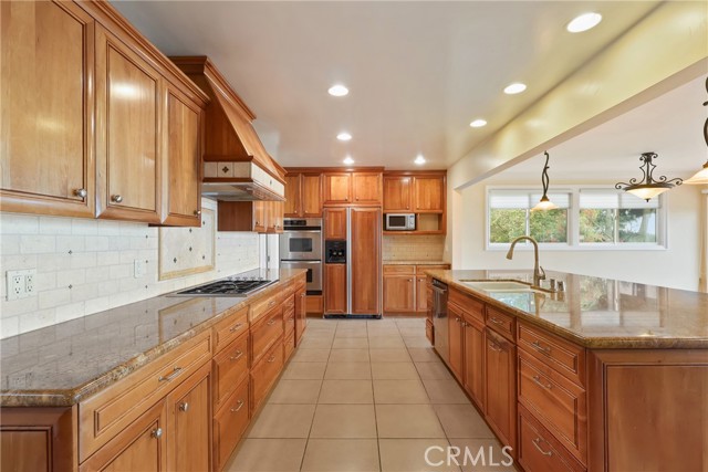 Detail Gallery Image 15 of 38 For 4002 Admirable Dr, Rancho Palos Verdes,  CA 90275 - 4 Beds | 2 Baths