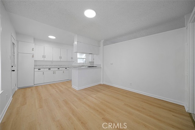 Detail Gallery Image 15 of 31 For 2870 W Monroe, Anaheim,  CA 92801 - 3 Beds | 2 Baths