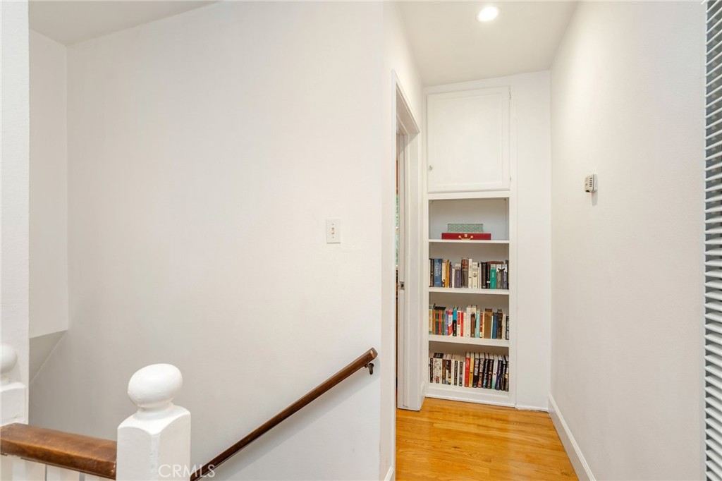 MLS #SR25220652 image #16