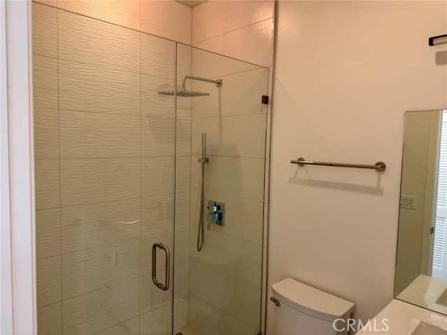 Detail Gallery Image 12 of 23 For 17816 W Bullock, Encino,  CA 91316 - 2 Beds | 2 Baths