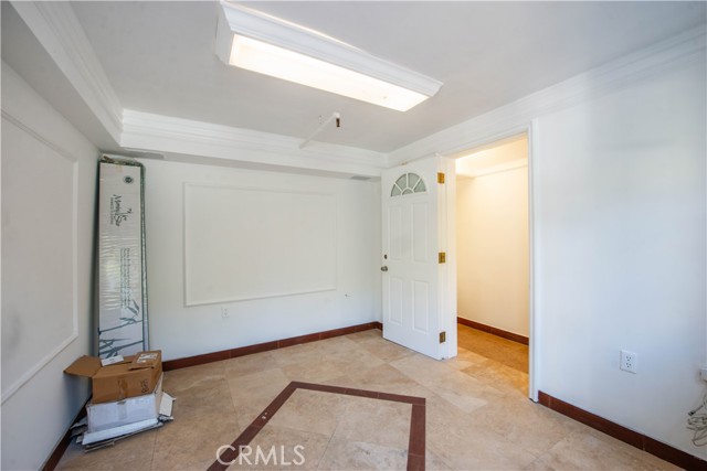 Detail Gallery Image 27 of 29 For 8655 Hillside Ave, Los Angeles,  CA 90069 - 4 Beds | 4 Baths