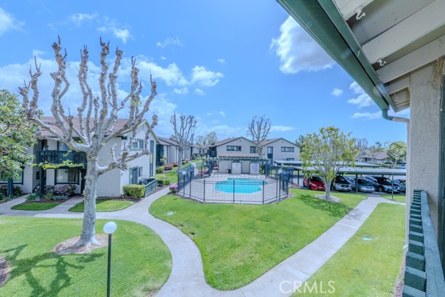Detail Gallery Image 9 of 11 For 23222 Orange Ave #4,  Lake Forest,  CA 92630 - 2 Beds | 2 Baths