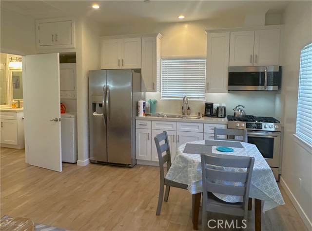 Detail Gallery Image 7 of 25 For 20832 Henrietta St, Torrance,  CA 90503 - 1 Beds | 1 Baths