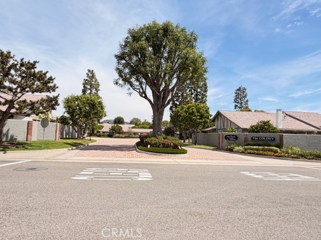 https://media.crmls.org/medias/c4c78c5d-6fd9-4074-8a59-5cbd7287262b.jpg?preset=X-Large