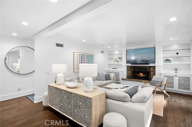 1501 Kathleen Lane, Newport Beach CA: https://media.crmls.org/medias/c4c79d50-5ee3-46ac-9a4a-5a46ae7f9669.jpg