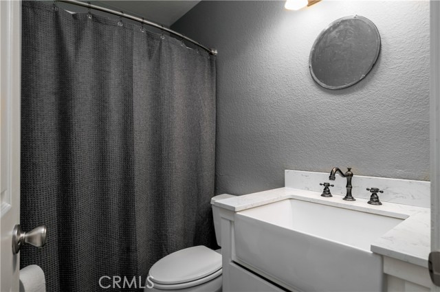 Detail Gallery Image 20 of 49 For 14395 Amorose, Lake Elsinore,  CA 92530 - 4 Beds | 3 Baths