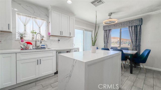 4127 N 4th Avenue, San Bernardino CA: https://media.crmls.org/medias/c4c80f74-510b-43ba-aeab-8ce1823af2b9.jpg