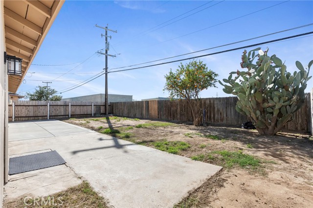 Detail Gallery Image 33 of 42 For 5817 Gary, Bakersfield,  CA 93307 - 3 Beds | 2 Baths