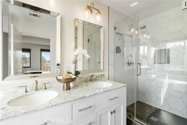 Detail Gallery Image 21 of 32 For 2852 N Santa Fe Pl, Orange,  CA 92865 - 3 Beds | 2/1 Baths
