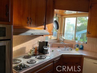 4174 Sherwood Court, Lucerne CA: https://media.crmls.org/medias/c4c8b6d4-ed4c-4304-8577-42520221ca22.jpg