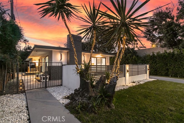 Detail Gallery Image 38 of 38 For 4867 Noble, Sherman Oaks,  CA 91403 - 3 Beds | 2 Baths