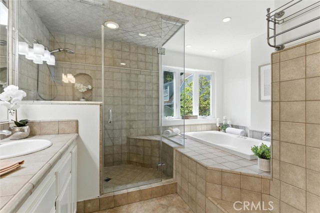 2613 S Kerckhoff Avenue, San Pedro CA: https://media.crmls.org/medias/c4c9e4f4-d352-417a-9182-de40185fb176.jpg