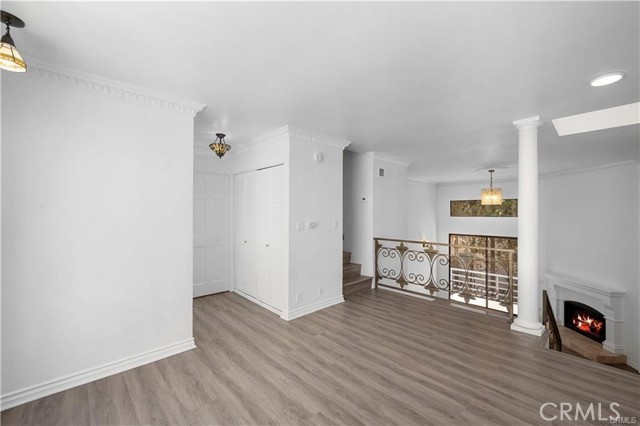 Detail Gallery Image 12 of 32 For 11954 Mayfield Ave #3,  Los Angeles,  CA 90049 - 2 Beds | 2/1 Baths