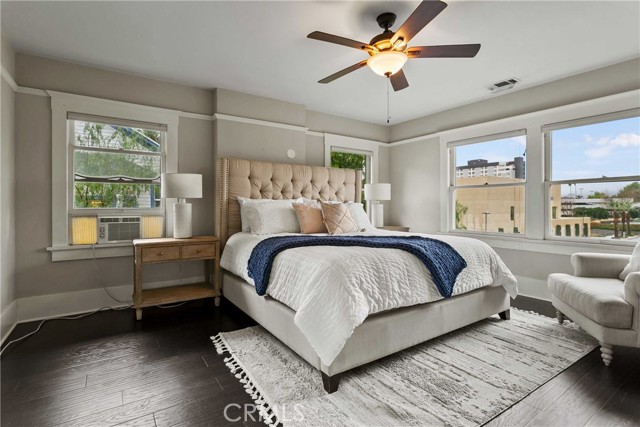 3354 Orange Street, Riverside CA: https://media.crmls.org/medias/c4ca30f1-4359-4ca4-ba99-a9e95bfc9fb3.jpg