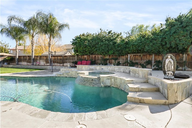 Detail Gallery Image 33 of 56 For 569 Overleaf, San Jacinto,  CA 92582 - 3 Beds | 4 Baths