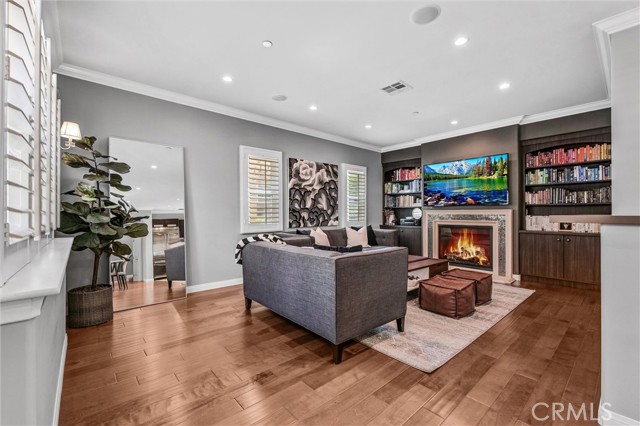 Detail Gallery Image 8 of 25 For 480 S Los Robles Ave #3,  Pasadena,  CA 91101 - 3 Beds | 3/1 Baths