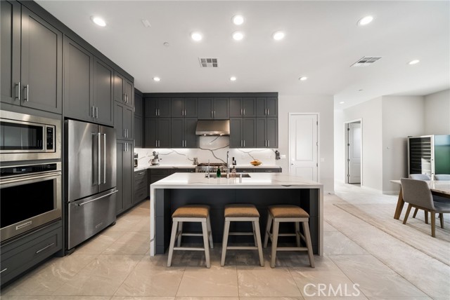 Detail Gallery Image 11 of 45 For 160 Tivoli, Lake Forest,  CA 92630 - 4 Beds | 4/1 Baths