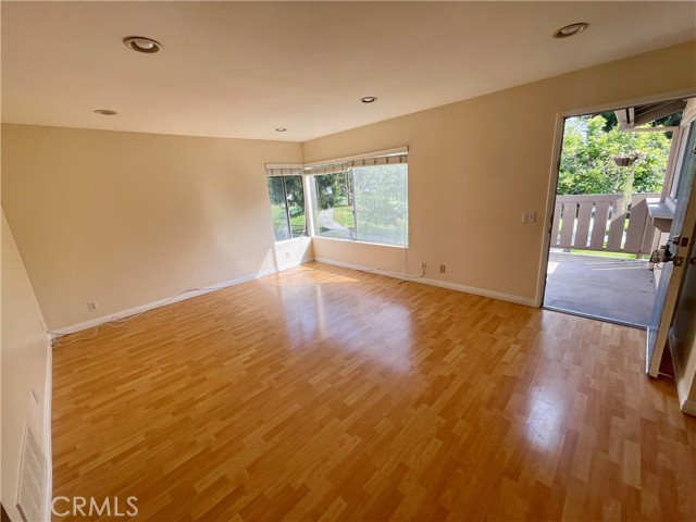 Detail Gallery Image 6 of 15 For 32 Echo Run, Irvine,  CA 92614 - 2 Beds | 2 Baths