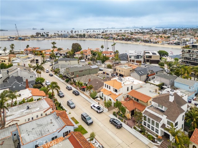 Detail Gallery Image 36 of 41 For 135 Siena Dr, Long Beach,  CA 90803 - 4 Beds | 3 Baths