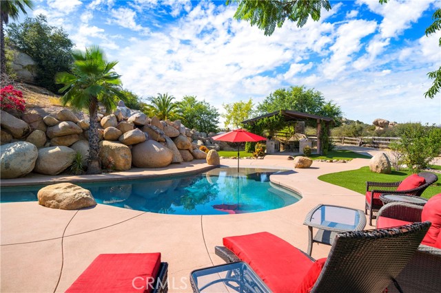 42179 Calle Paramo, Murrieta CA: https://media.crmls.org/medias/c4cc4e29-3c43-40ae-a02a-78aba2e92423.jpg