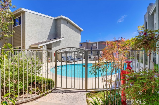 Detail Gallery Image 57 of 73 For 609 Meyer Ln #11,  Redondo Beach,  CA 90278 - 2 Beds | 1/1 Baths