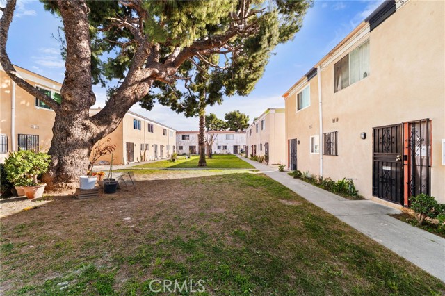 Detail Gallery Image 3 of 20 For 1001 E Camile #A2,  Santa Ana,  CA 92701 - 2 Beds | 1/1 Baths
