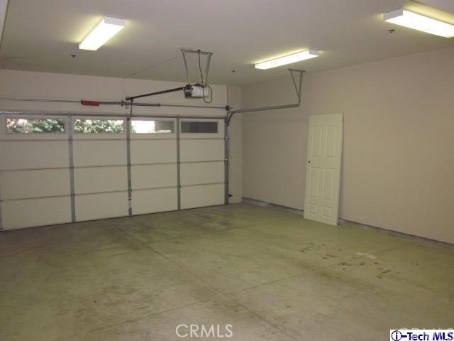 Detail Gallery Image 29 of 31 For 2283 Waltonia Dr #105,  Montrose,  CA 91020 - 3 Beds | 2/1 Baths