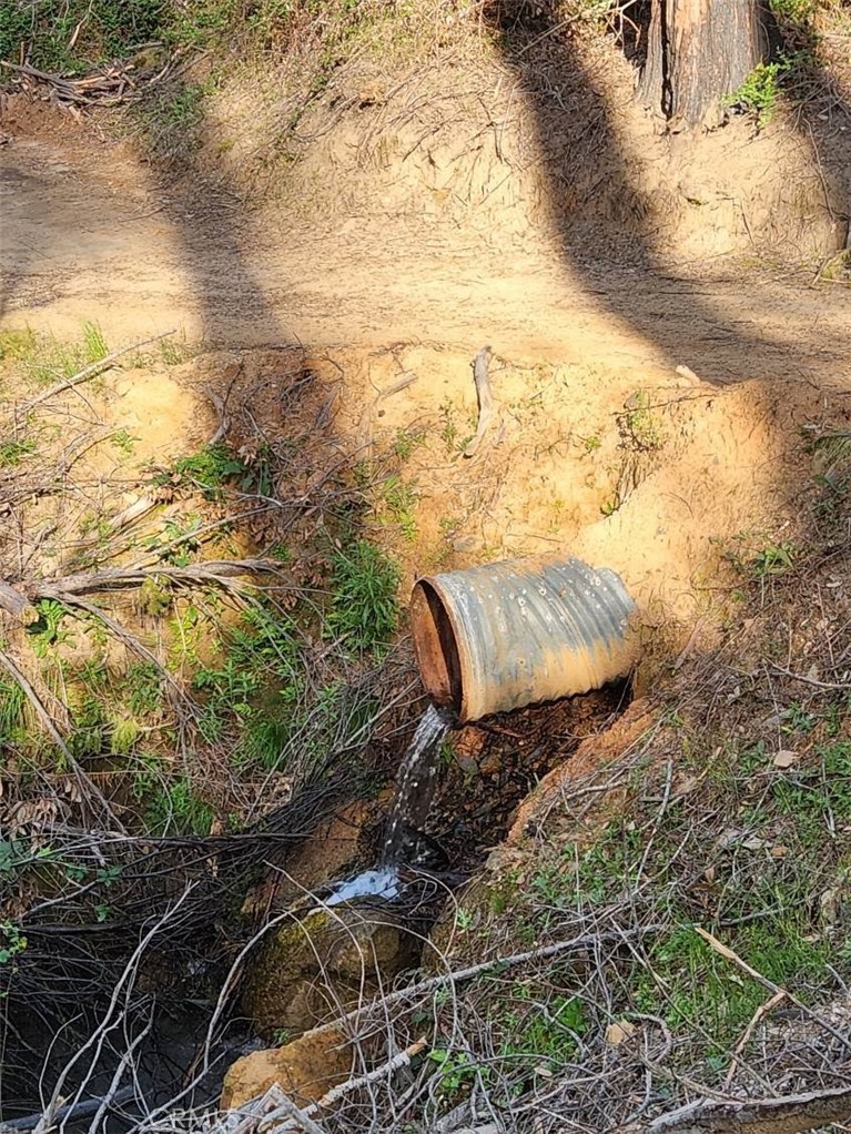 https://media.crmls.org/medias/c4cf5591-bb46-4c0b-aa83-f61e59f8491c.jpg?preset=X-Large