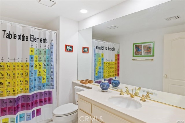 Image 20 of 24 For 21 Colonial  