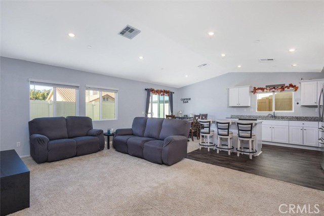 Detail Gallery Image 18 of 28 For 1221 Regency Ave, Hemet,  CA 92543 - 3 Beds | 2 Baths