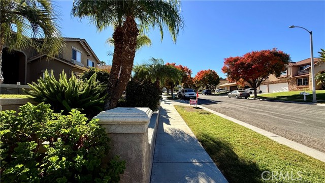 Detail Gallery Image 2 of 43 For 2659 Flora Spiegel Way, Corona,  CA 92881 - 6 Beds | 4 Baths