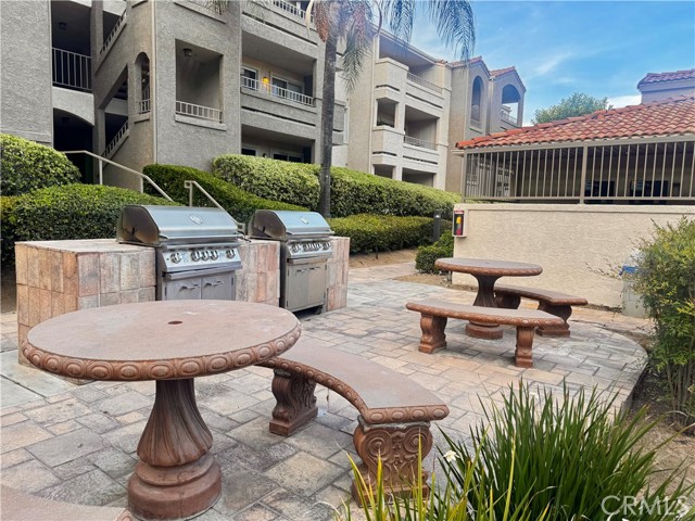 Detail Gallery Image 22 of 25 For 1980 Las Colinas Cir #301,  Corona,  CA 92879 - 2 Beds | 2 Baths