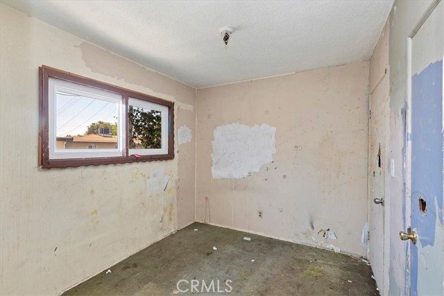 Detail Gallery Image 15 of 23 For 1230 E Olive Ct, Ontario,  CA 91764 - 3 Beds | 1/1 Baths