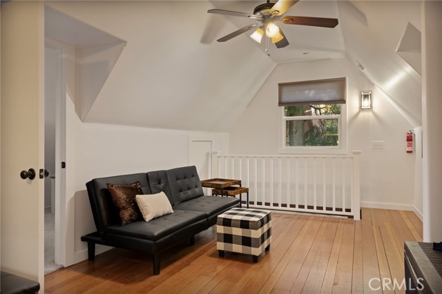 Detail Gallery Image 23 of 45 For 717 Crest Estates, Lake Arrowhead,  CA 92352 - 3 Beds | 3 Baths