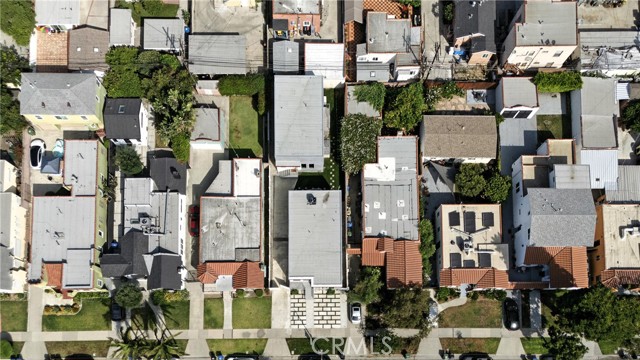 3031 3033 Vineyard Avenue, Los Angeles CA: https://media.crmls.org/medias/c4d278a5-5ce7-4d24-86db-ff4493a6fbef.jpg