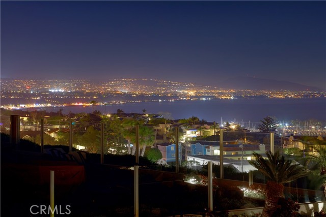 Detail Gallery Image 2 of 30 For 87 Palm Beach Ct, Dana Point,  CA 92629 - 3 Beds | 2 Baths