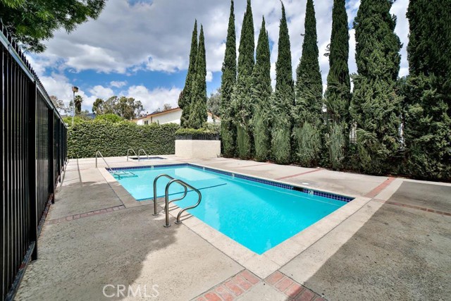 Detail Gallery Image 16 of 17 For 13080 Dronfield Ave #62,  Sylmar,  CA 91342 - 2 Beds | 1 Baths