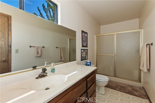 488 Lakeview Court, Big Bear Lake CA: https://media.crmls.org/medias/c4d46ff5-9693-48a0-ad40-50ce983dcea6.jpg