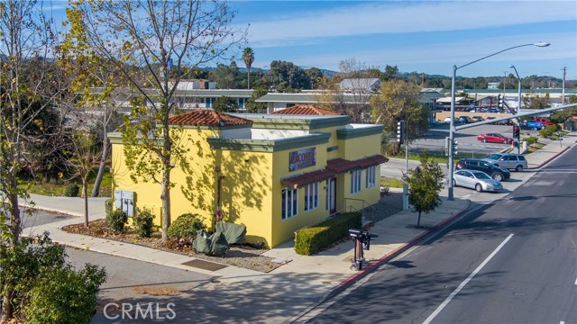 9520 El Camino Real, Atascadero, California 93422, ,Commercial Sale,For Sale,9520 El Camino Real,CRPI24007187