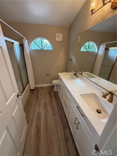 23317 Saticoy Street photo 14