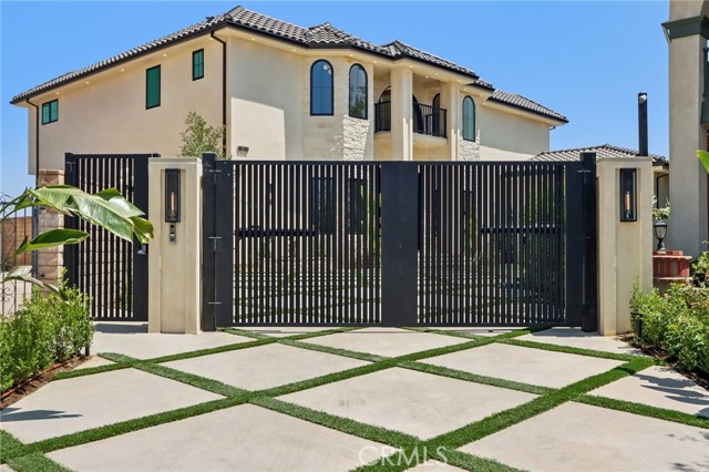 18200 Sheffield Lane, Porter Ranch CA: https://media.crmls.org/medias/c4d50678-abe9-4336-91ee-e5eda2ffa547.jpg