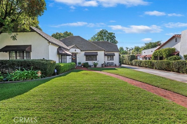 Detail Gallery Image 5 of 38 For 3630 Castle Reagh, Riverside,  CA 92506 - 3 Beds | 2/1 Baths