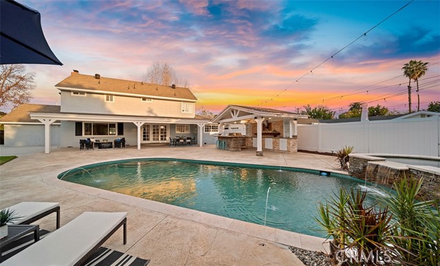 Detail Gallery Image 21 of 59 For 2039 S Eileen Dr, Anaheim,  CA 92802 - 4 Beds | 3 Baths