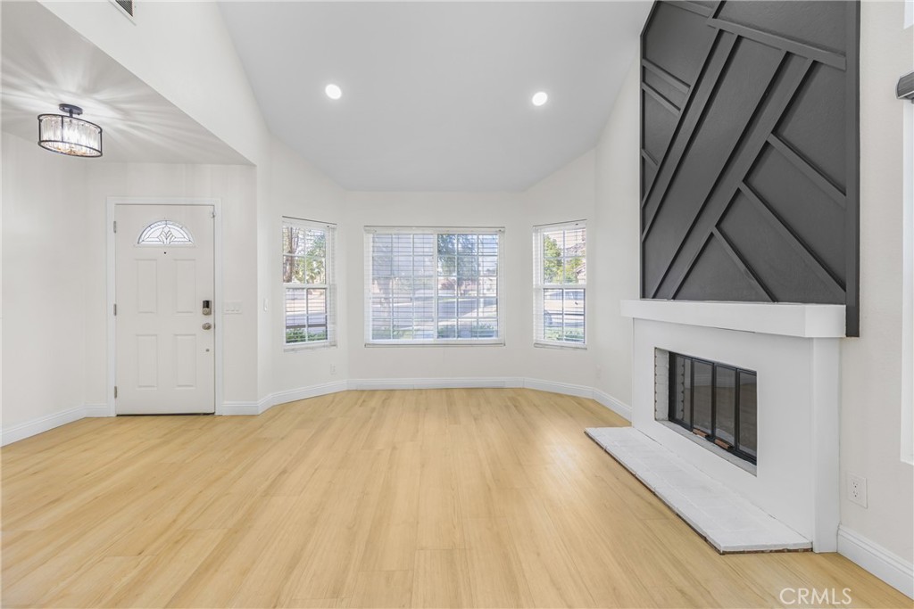 MLS #IV25248087 image #4