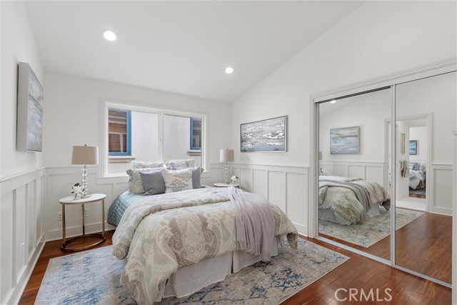 2000 Walnut Avenue, Manhattan Beach CA: https://media.crmls.org/medias/c4d69a1e-0f26-4ae5-952d-a17160674f1c.jpg