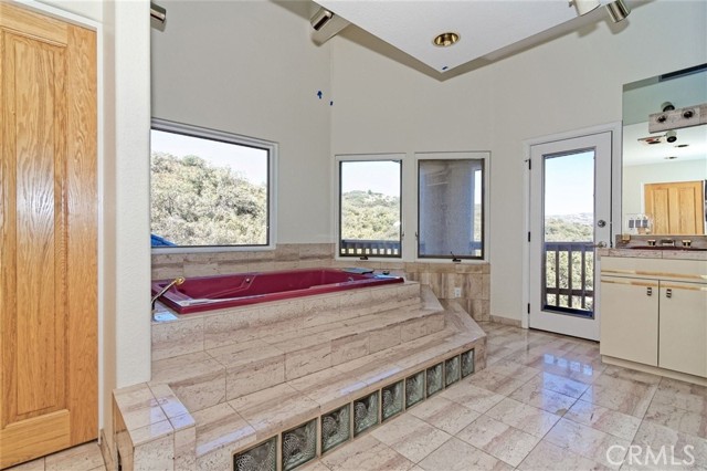 Detail Gallery Image 13 of 22 For 24142 Viejas Grade Rd, Descanso,  CA 91916 - 4 Beds | 4/1 Baths