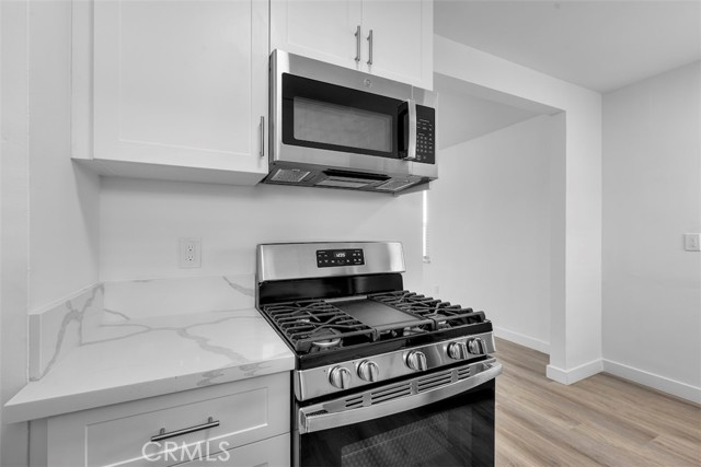 908 Manhattan Avenue, Hermosa Beach CA: https://media.crmls.org/medias/c4d82bea-f58a-4575-8ca0-beb221b84ebb.jpg