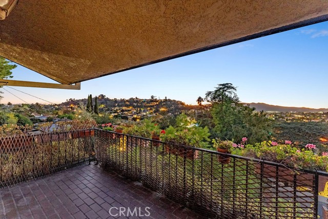 Detail Gallery Image 62 of 69 For 921 Highline Rd, Glendale,  CA 91205 - 3 Beds | 2/1 Baths