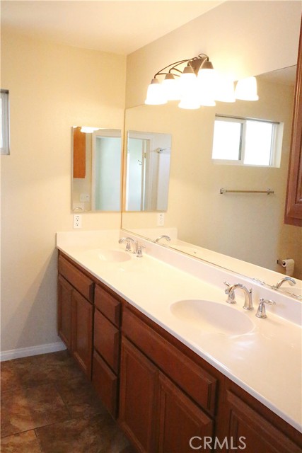Detail Gallery Image 12 of 21 For 1510 Orange Ave #1304,  Redlands,  CA 92373 - 3 Beds | 2/1 Baths