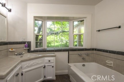 Detail Gallery Image 17 of 25 For 17716 Nordhoff St, Northridge,  CA 91325 - 3 Beds | 2 Baths